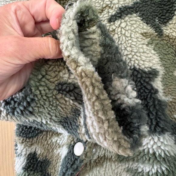 J. Crew Vintage Fleece Women's Camouflage Sherpa Pullover / small - Picture 5 of 10